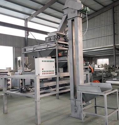 Three-stage almond shelling machine