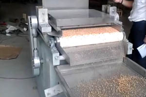 How Does An Almond Slicer Machine Work?