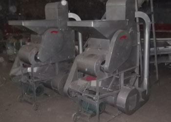 Application of peanut shelling machine