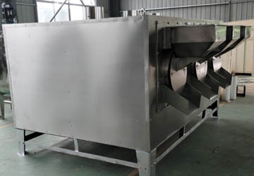 The application of peanut roaster in the Fish skin peanut production line