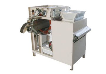 Matters needing attention when using soybean peeling machine