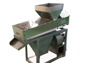 What happened to the unclean peeling of dry type peanut peeling machine?