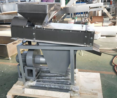 Dry type peanut peeling machine