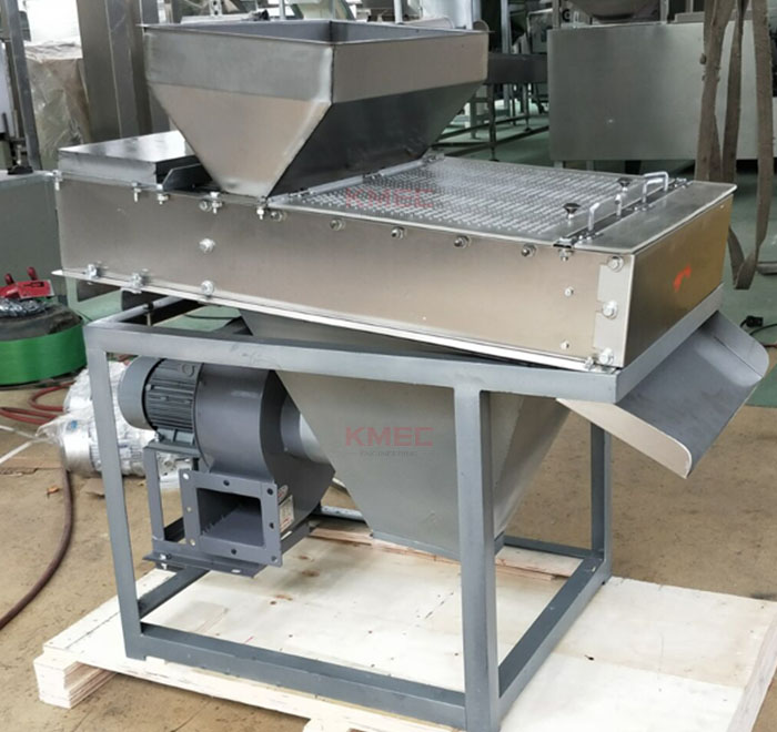 Dry type peanut peeling machine