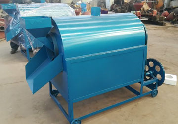 What should be noticed when using peanut roasting machine