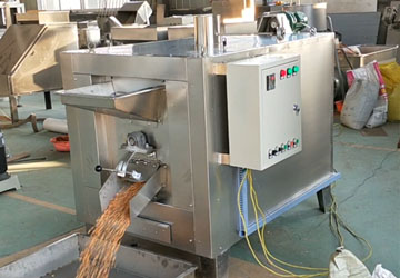 How to clean the peanut roasting machine?