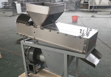 Chad customer repurchased a peanut peeling machine