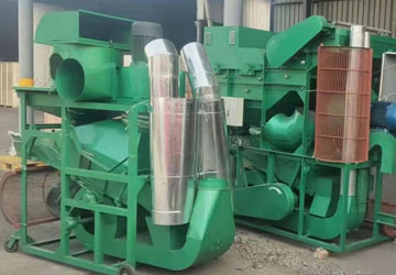 It is necessary to install dust removal device in peanut shelling machine